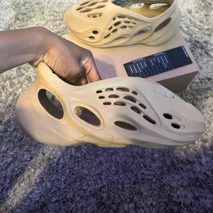 Yeezy foam runners